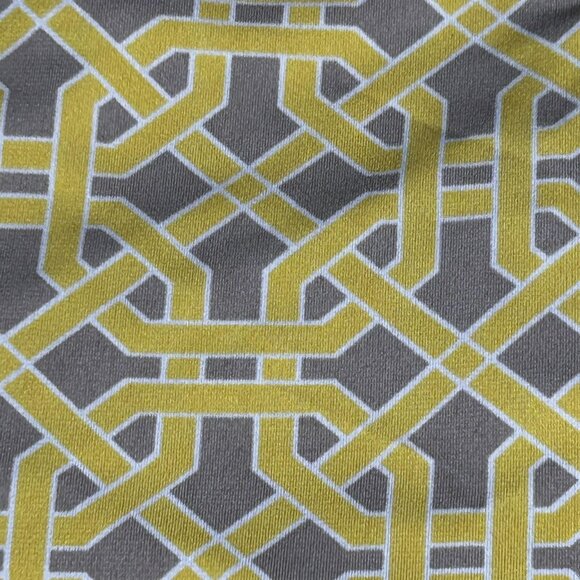 Susan Graver Skort Womens S Yellow Liquid Knit Geometric Pull On Stretch Pockets - Picture 2 of 11